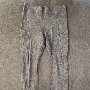 Athleta leggings with zipper pockets